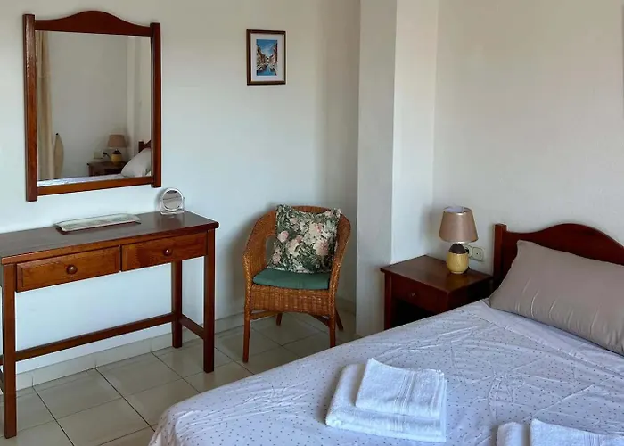 Compostela 32 - Two Bed * Playa de las Americas (Tenerife)