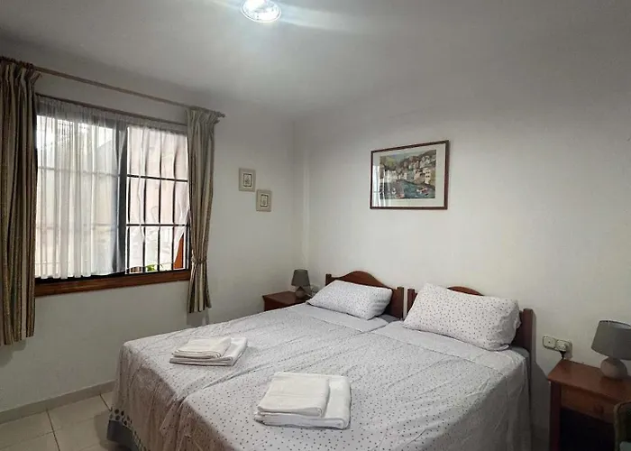 Compostela 32 - Two Bed * Playa de las Americas (Tenerife)